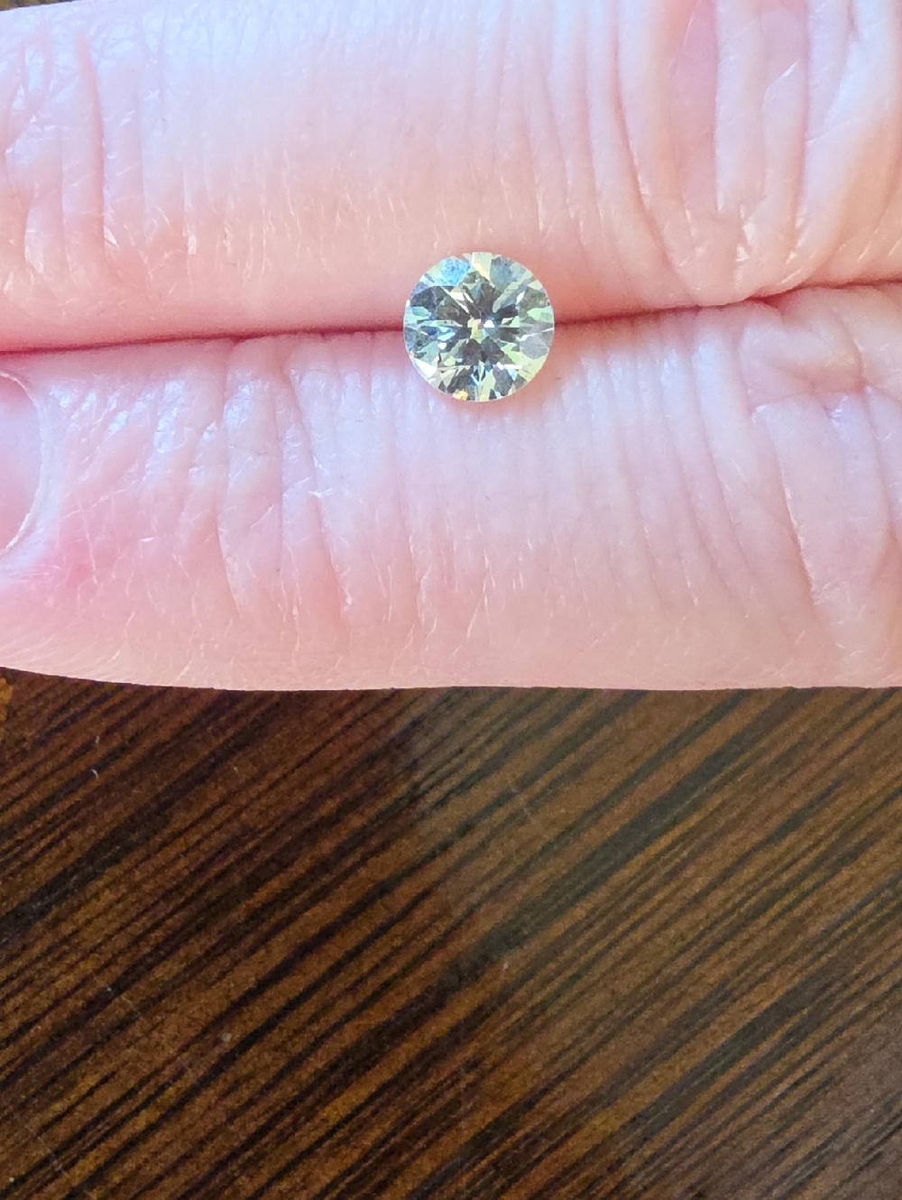 Round Brilliant Cut Solitaire Gemstone - Clear